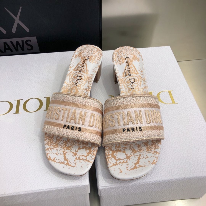 ch**an D*or slippers